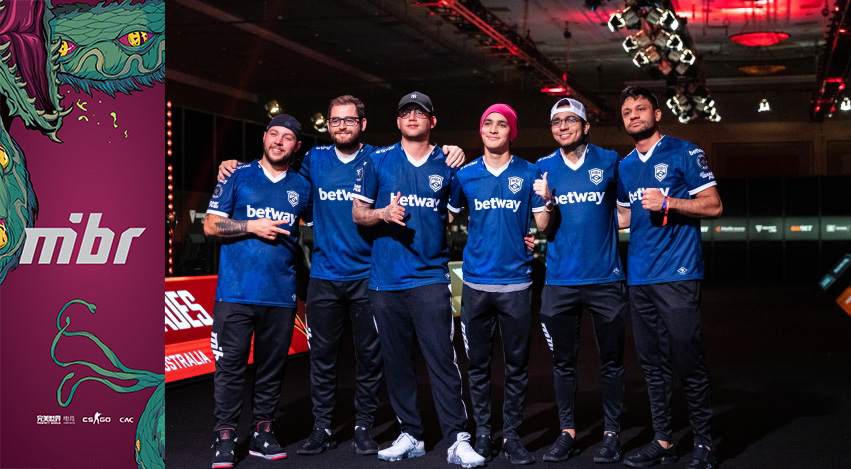 Uzi 变成了独特技能的大师，并在韩国服务器上以61%的1000分炮胜率直接排名